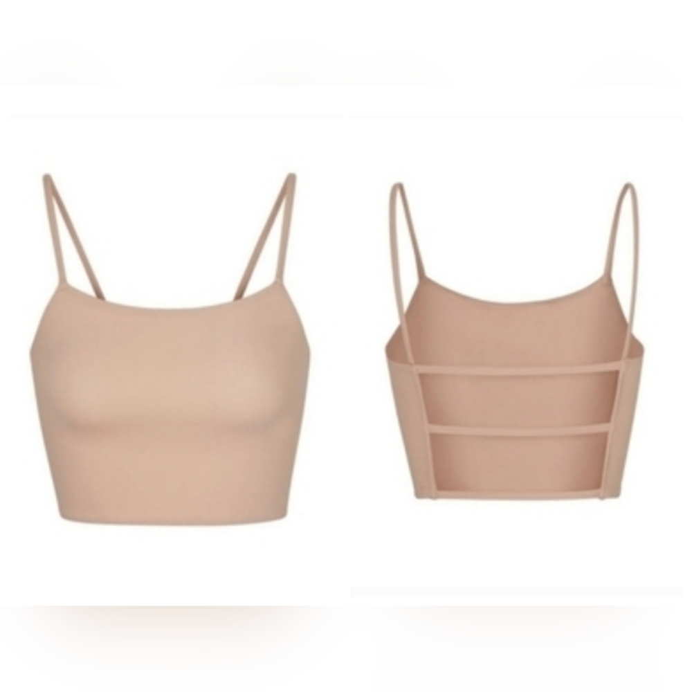 SKIMS Fits Everybody Strappy Back Under Cami Sand 4X NWT